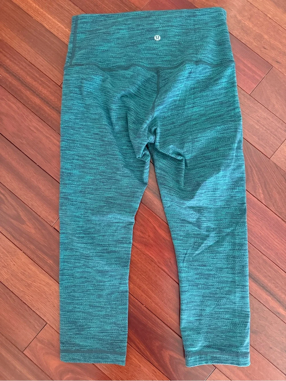 Lululemon Women's Blue Green Leggings Size 8 Inseam 22 In